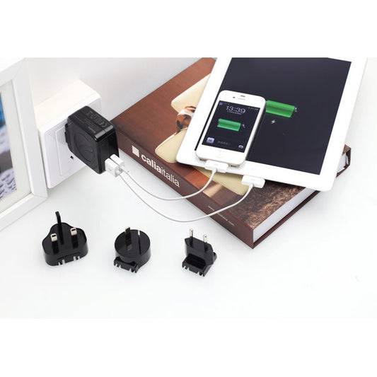 Huntkey TravelMate D204 Multi Plugs USB Wall Charger Adapter 4.2 A US UK EU AU Plugs with Car Charger 